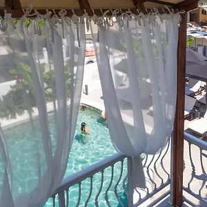 Odysseas Hotel Polychrono